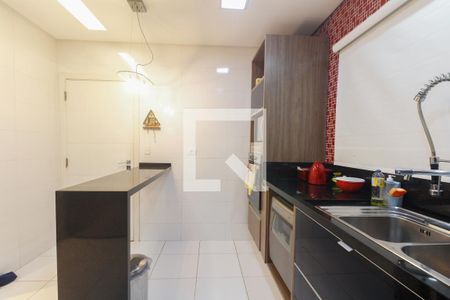 Casa à venda com 182m², 3 quartos e 3 vagasCozinha 