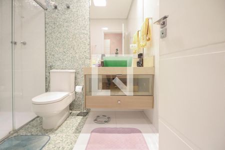 Casa à venda com 182m², 3 quartos e 3 vagasBanheiro Suíte 2