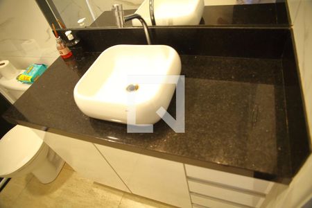 Apartamento à venda com 80m², 2 quartos e 2 vagasBanheiro Social