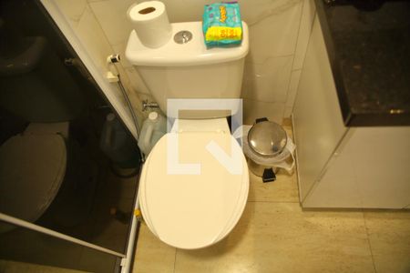 Apartamento à venda com 80m², 2 quartos e 2 vagasBanheiro Social