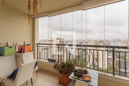 Apartamento à venda com 103m², 3 quartos e 2 vagasVaranda