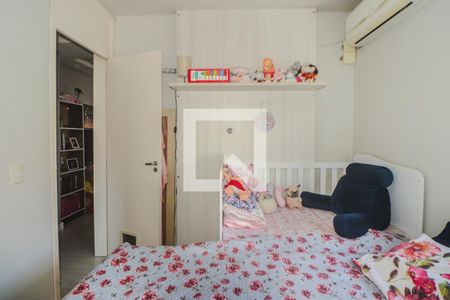 Quarto 1 de apartamento para alugar com 2 quartos, 54m² em Humaitá, Porto Alegre