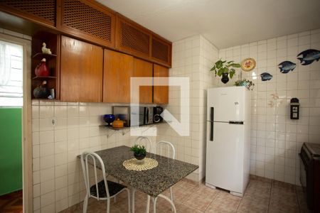 Casa à venda com 700m², 4 quartos e 3 vagasCozinha