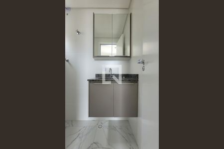 Apartamento para alugar com 53m², 2 quartos e 2 vagas Apartamento para alugar com 53m², 2 quartos e 2 vagasBanheiro da suíte