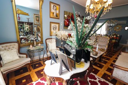 Sala de apartamento à venda com 3 quartos, 142m² em Santana, Porto Alegre