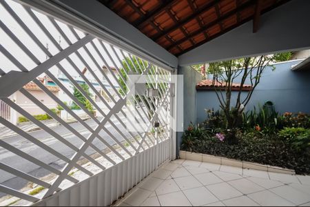 Casa à venda com 179m², 3 quartos e 3 vagas Casa à venda com 179m², 3 quartos e 3 vagasGaragem