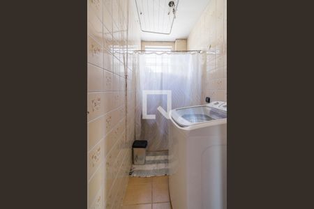 Banheiro de apartamento à venda com 2 quartos, 48m² em Olaria, Rio de Janeiro