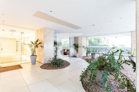 Apartamento à venda com 117m², 2 quartos e 1 vaga Apartamento à venda com 117m², 2 quartos e 1 vagaEntrada