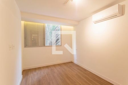 Quarto 1 de apartamento à venda com 2 quartos, 117m² em Itaim Bibi, São Paulo