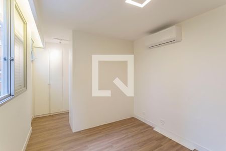Apartamento à venda com 117m², 2 quartos e 1 vaga Apartamento à venda com 117m², 2 quartos e 1 vagaQuarto Suíte