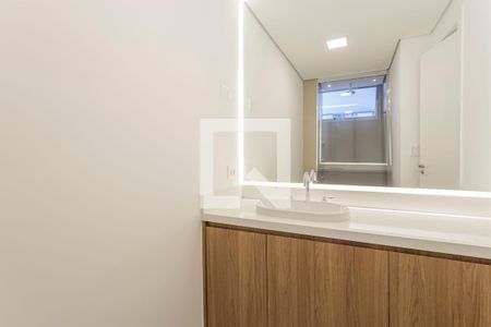 Apartamento à venda com 117m², 2 quartos e 1 vaga Apartamento à venda com 117m², 2 quartos e 1 vagaBanheiro da Suíte