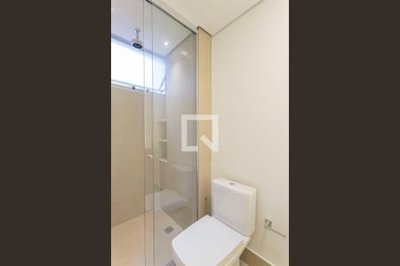 Apartamento à venda com 117m², 2 quartos e 1 vaga Apartamento à venda com 117m², 2 quartos e 1 vagaBanheiro da Suíte