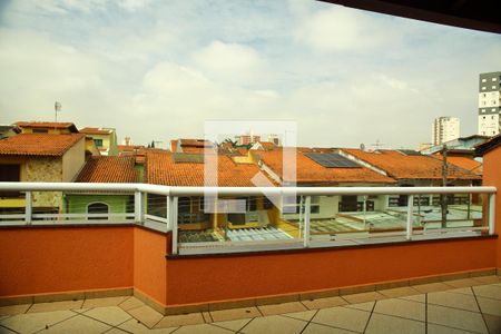 Casa à venda com 242m², 3 quartos e 4 vagasSacada Àrea de convivência /Sotão