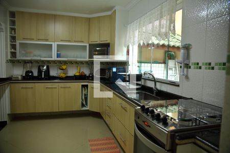 Casa à venda com 242m², 3 quartos e 4 vagasCozinha