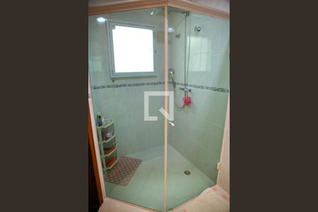 Casa à venda com 242m², 3 quartos e 4 vagasBanheiro da Suíte 2