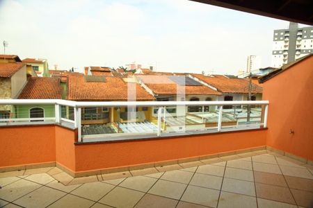 Casa à venda com 242m², 3 quartos e 4 vagasSacada Àrea de convivência /Sotão