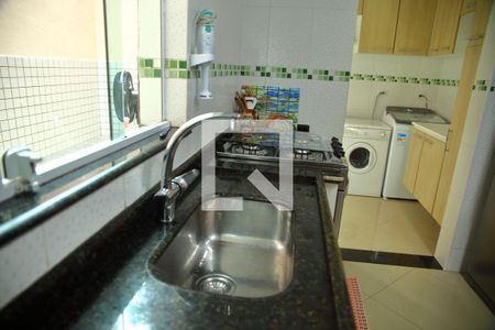 Casa à venda com 242m², 3 quartos e 4 vagasCozinha