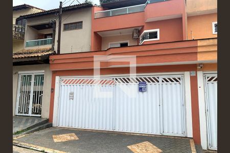 Casa à venda com 242m², 3 quartos e 4 vagasGaragem