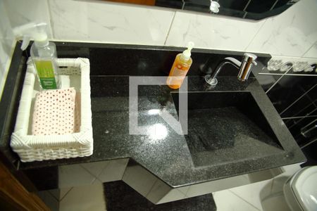 Casa à venda com 242m², 3 quartos e 4 vagasLavabo da Sala