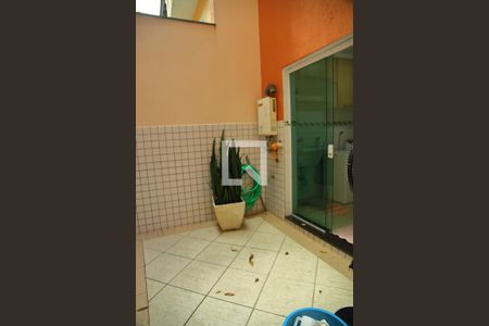 Casa à venda com 242m², 3 quartos e 4 vagasÁrea de Serviço/Quintal