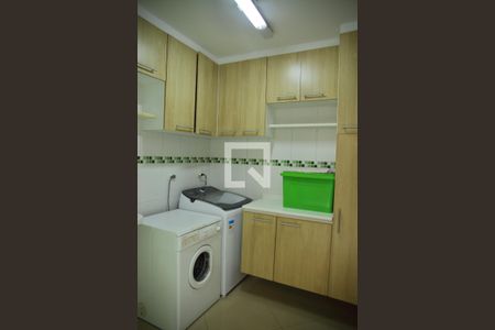 Casa à venda com 242m², 3 quartos e 4 vagasÁrea de Serviço