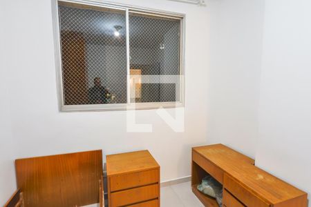 Quarto 1 de apartamento para alugar com 2 quartos, 70m² em Cristo Rei, Curitiba