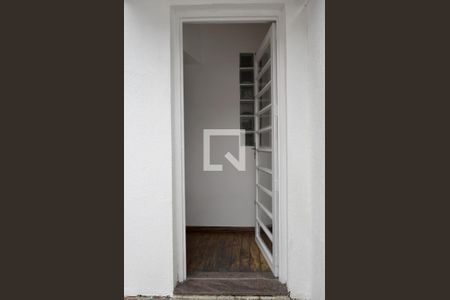Entrada de casa para alugar com 3 quartos, 120m² em Pinheiros, São Paulo