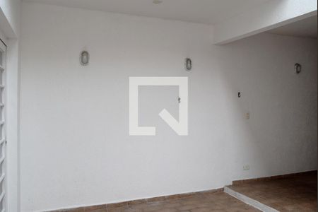 Casa para alugar com 120m², 3 quartos e 2 vagasQuintal