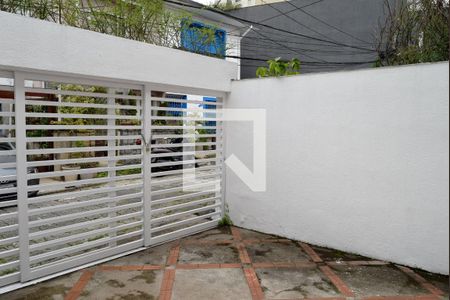 Garagem de casa para alugar com 3 quartos, 120m² em Pinheiros, São Paulo