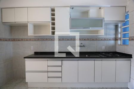 Casa de condomínio à venda com 88m², 2 quartos e 2 vagasCozinha - Armários