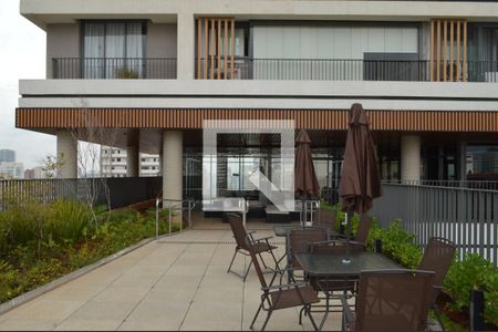 Studio à venda com 31m², 1 quarto e sem vagaPiscina