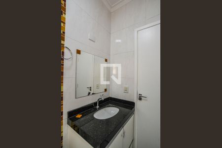 Apartamento para alugar com 192m², 2 quartos e 2 vagas Apartamento para alugar com 192m², 2 quartos e 2 vagasBanheiro Corredor