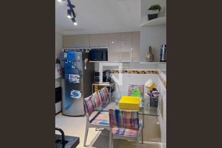 Casa de condomínio à venda com 92m², 2 quartos e 1 vaga Casa de condomínio à venda com 92m², 2 quartos e 1 vagaCozinha