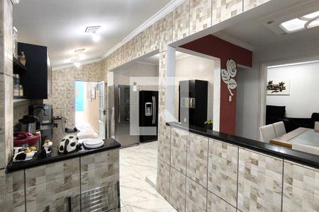 Casa à venda com 180m², 2 quartos e 2 vagas Casa à venda com 180m², 2 quartos e 2 vagasCozinha