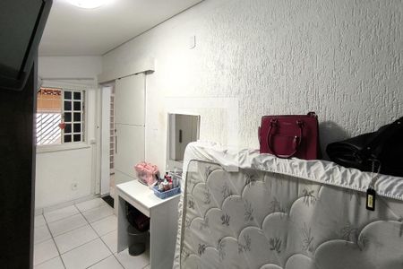 Casa à venda com 180m², 2 quartos e 2 vagas Casa à venda com 180m², 2 quartos e 2 vagasQuarto 3