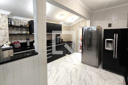 Casa à venda com 180m², 2 quartos e 2 vagas Casa à venda com 180m², 2 quartos e 2 vagasCozinha