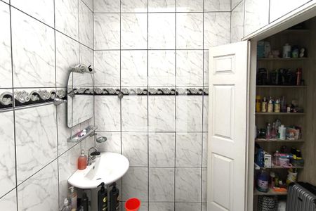 Casa à venda com 180m², 2 quartos e 2 vagas Casa à venda com 180m², 2 quartos e 2 vagasBanheiro - Quarto 1