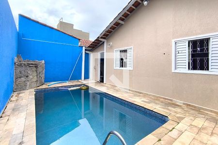 Casa à venda com 180m², 2 quartos e 2 vagas Casa à venda com 180m², 2 quartos e 2 vagasÁrea comum