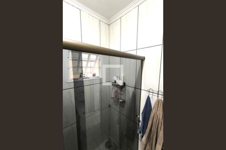 Casa à venda com 180m², 2 quartos e 2 vagas Casa à venda com 180m², 2 quartos e 2 vagasBanheiro