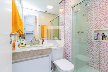 Apartamento à venda com 162m², 4 quartos e 3 vagasBanheiro da suíte 2