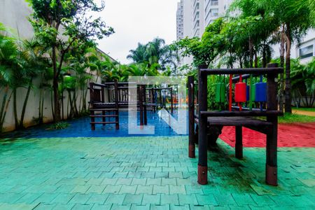 Apartamento à venda com 162m², 4 quartos e 3 vagasÁrea comum - Playground