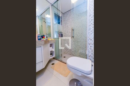 Apartamento à venda com 162m², 4 quartos e 3 vagasBanheiro da suíte 4