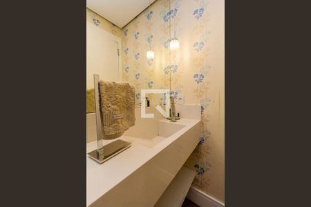 Apartamento à venda com 162m², 4 quartos e 3 vagasBanheiro 1