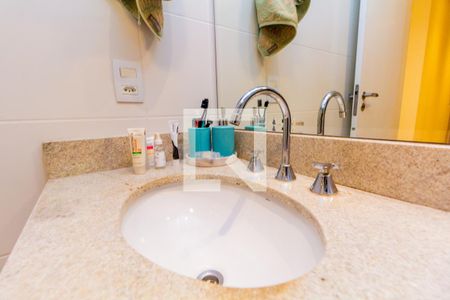 Apartamento à venda com 162m², 4 quartos e 3 vagasBanheiro da suíte 4