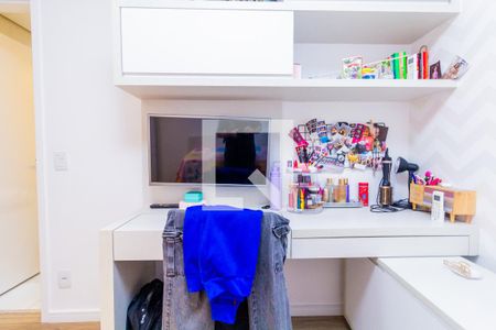 Apartamento à venda com 162m², 4 quartos e 3 vagasQuarto 2 - suíte