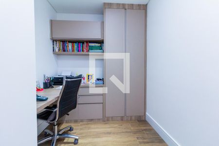 Apartamento à venda com 162m², 4 quartos e 3 vagasEscritório