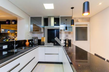 Apartamento à venda com 162m², 4 quartos e 3 vagasCozinha