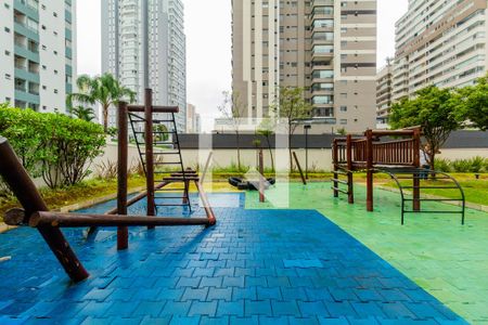 Apartamento à venda com 162m², 4 quartos e 3 vagasÁrea comum - Playground