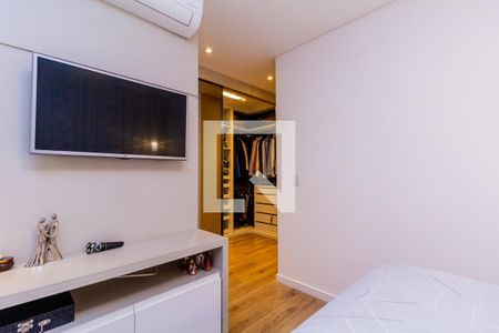 Apartamento à venda com 162m², 4 quartos e 3 vagasQuarto 4 - suíte com closet