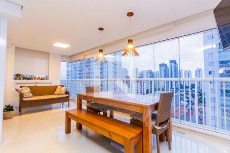 Apartamento à venda com 162m², 4 quartos e 3 vagasVaranda gourmet